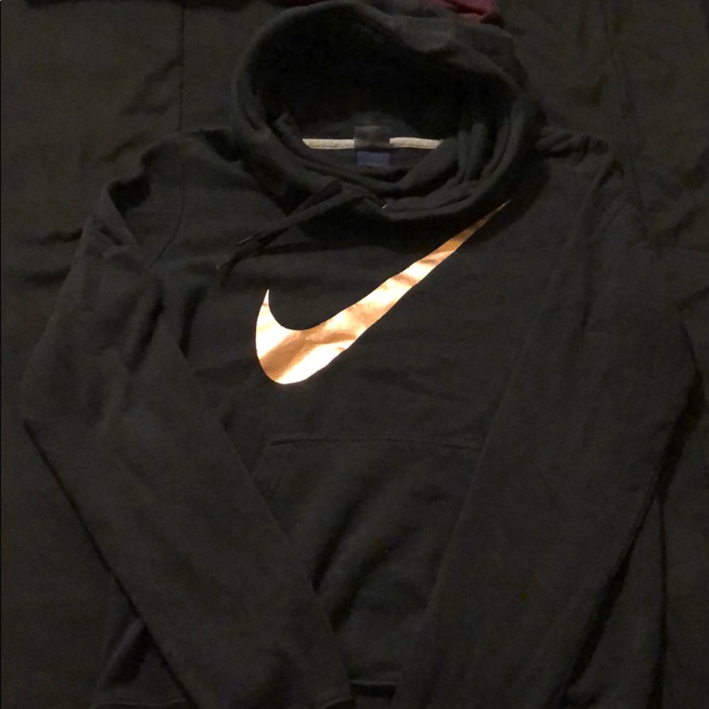 Nike pullover hoodie